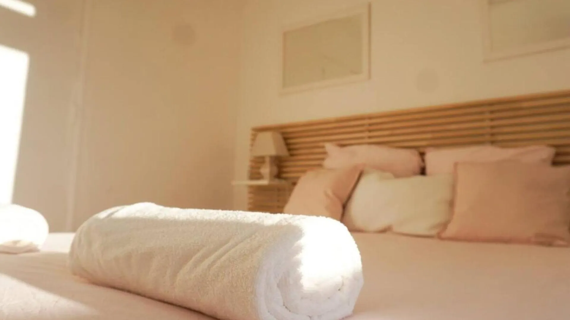 Bright Apartment In Residence With Terrace 봄레미모사
