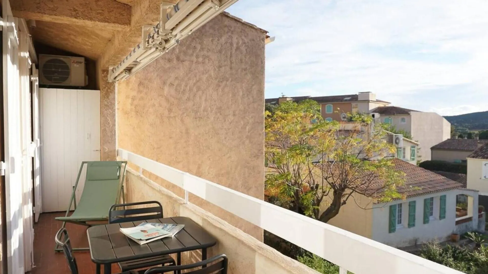 Bright Apartment In Residence With Terrace 봄레미모사 프랑스